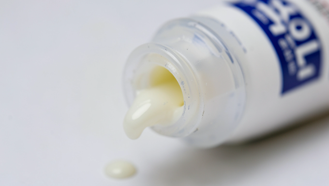 Klej wikol z czego jest zrobiony