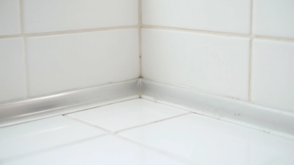 montaż listew narożnikowych do glazury