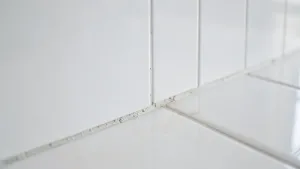 co pierwsze płytki na ścianie czy podłodze