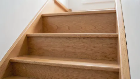 Cyklinowanie schodów drewnianych cena