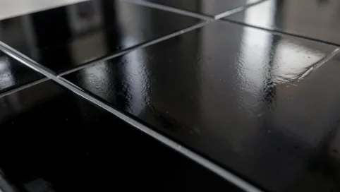 Czarne kafelki do kuchni