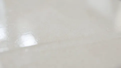 Czy gres szkliwiony trzeba impregnować