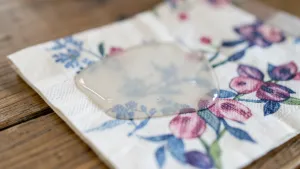 Czy klej magic nadaje się do decoupage