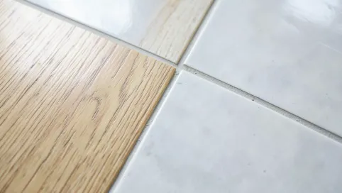 Czy Można Położyć Płytki Na Panele