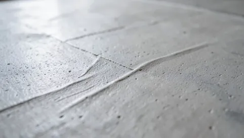 Czy podłoga pod panele winylowe musi być idealnie równa