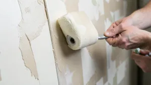 Czy tapety winylowe smarujemy klejem