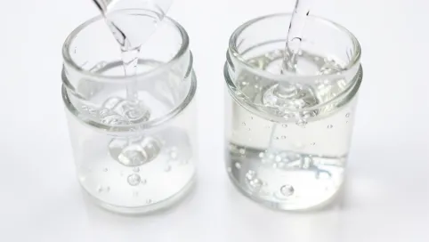 Czy żywica epoksydowa śmierdzi