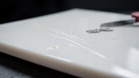 Czy żywica poliuretanowa się rysuje