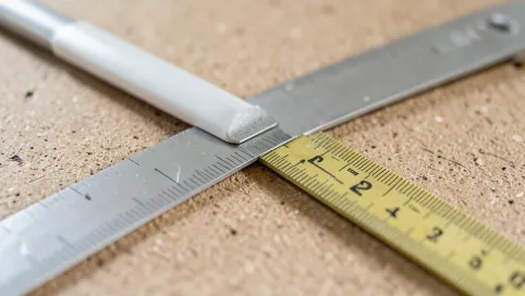 Czym ciąć wykładzinę PCV