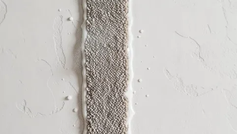 Czym przykleić wykładzinę dywanową do ściany