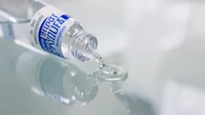 Czym rozpuścić klej kropelka