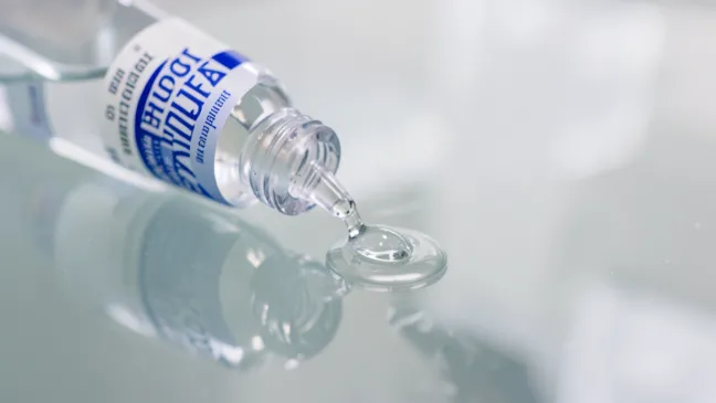 Czym rozpuścić klej kropelka