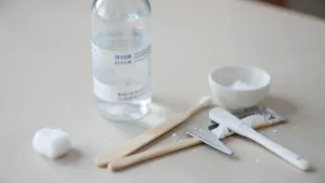 Czym usunąć klej kropelka