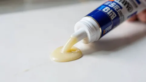 Den Braven Klej Neoprenowy Montażowy