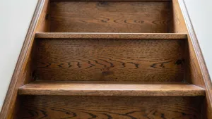 Drewno na schody cena