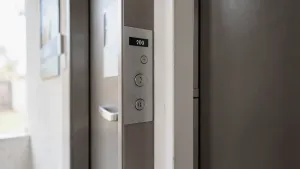 Drzwi do klatki schodowej Cena