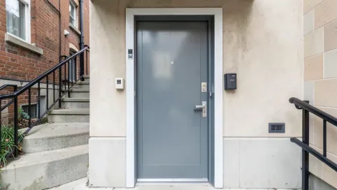 Drzwi zewnętrzne do klatki schodowej w bloku cena