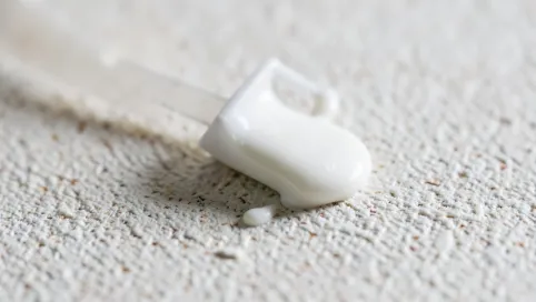 Gładź na klej do tapet