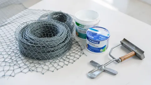 Ile kleju do siatki na 100m2