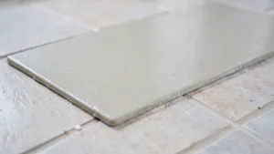 Ile Kleju Pod Płytki Podłogowe