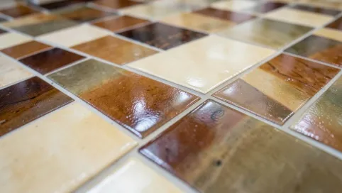 Ile kosztuje położenie mozaiki żywicznej