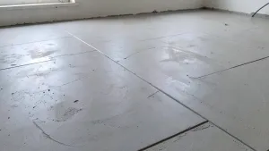 ile musi schnąć wylewka pod płytki