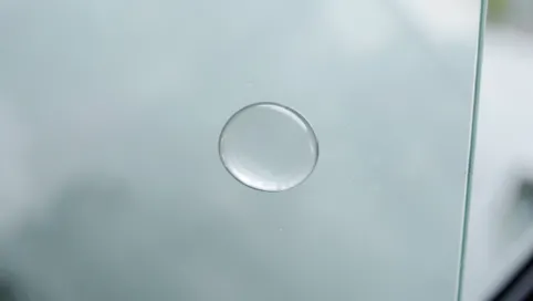 Ile schnie klej do szyb würth