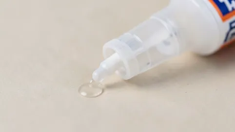 Ile schnie klej montażowy PATTEX