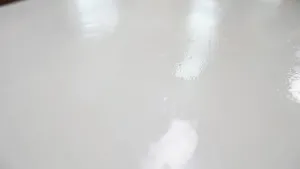 Ile żywicy poliestrowej na m2