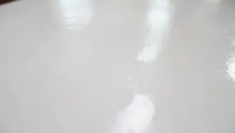 Ile żywicy poliestrowej na m2