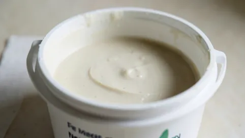 Jak długo może stać rozrobiony klej do tapet