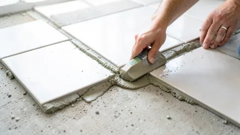 Jak fugować płytki na podłodze