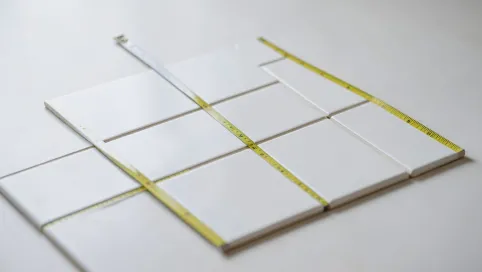 Jak obliczyć płytki na ścianę