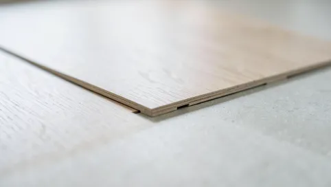 jak położyć panele winylowe na podłogę