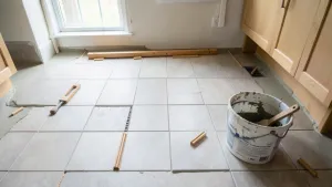 Czym odtłuścić lustro przed klejeniem