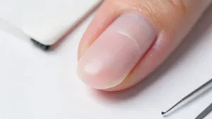 Jak przygotować płytkę paznokcia pod żel