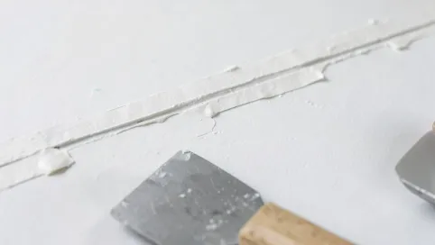 jak spoinować płyty gk