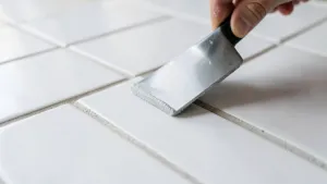 Jak uzupełnić fugi między płytkami