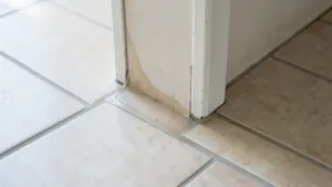 Jak Wykończyć Płytki Przy Drzwiach