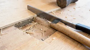 Jak wymienić uszkodzony panel podłogowy