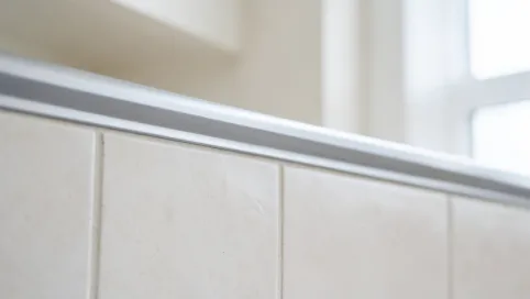 Jak Zakończyć Płytki Na Ścianie W Kuchni