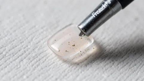 Jak zmatowić płytkę paznokcia Frezarka