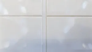 Jak zrobić spadek na płytkach