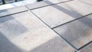 Jaka szerokość fugi na balkonie