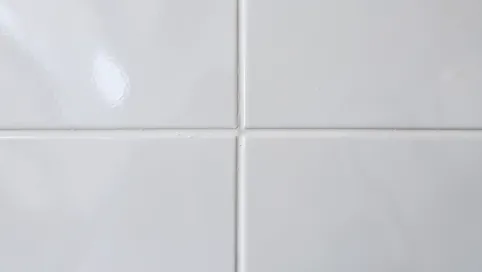 Jaki grunt płytka na płytkę