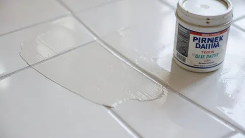 Jaki Grunt Pod Płytki Na Farbę Olejną