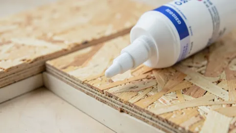 Jaki klej do płyt OSB