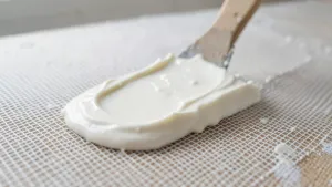 Jaki klej do zatapiania siatki