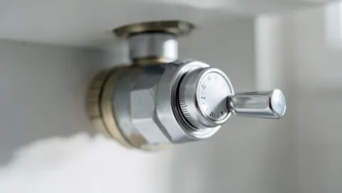 jaki przepływ ustawić na podłogówce