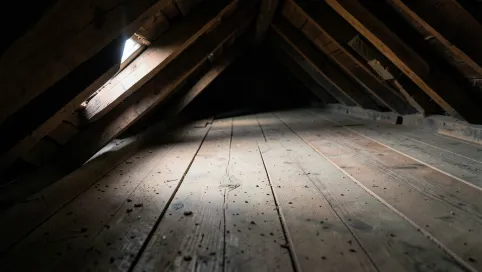 Jakie deski na podłogę strychu